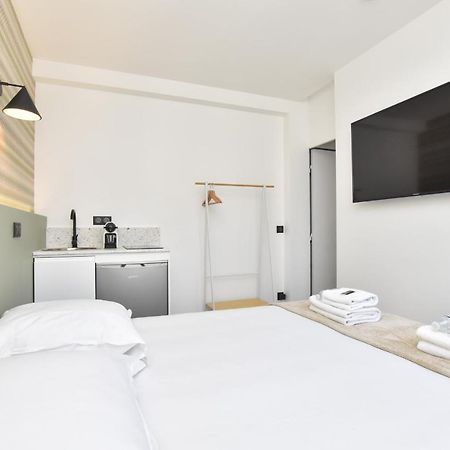 Cosy Bedroom Near Tour Eiffel Champs De Mars Paris Exterior foto